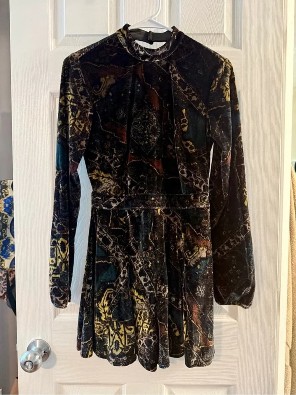 Velvet Long-Sleeve Patterned